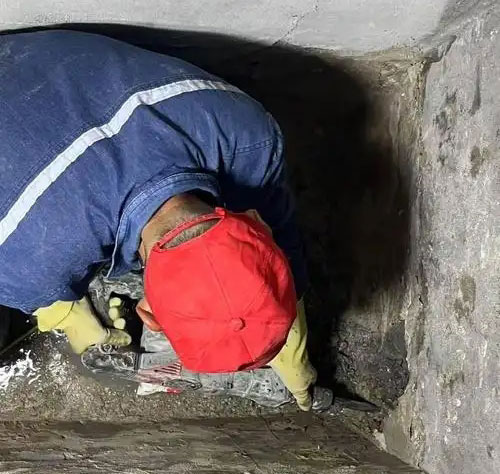 彭市镇电缆沟堵漏